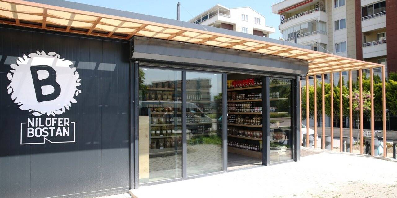 Altınşehir ve Balat’ta “Nilüfer Bostan” açıldı