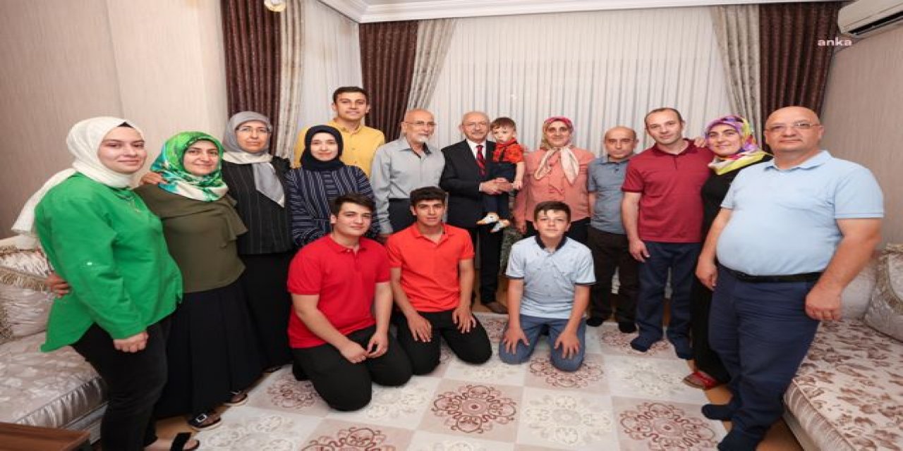 Kılıçdaroğlu, CHP Gençlik Kolları Genel Başkanı Killik'in ailesini ziyaret etti