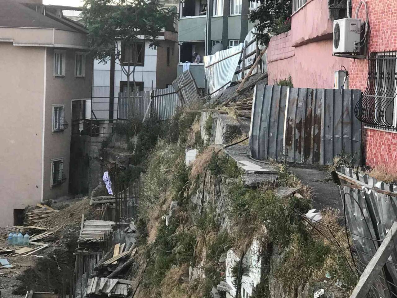 Önlem alınmayan inşatta küçük çocuğun feci ölümü