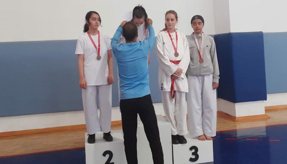 Hüma Okulları’na karate turnuvasından bir madalya daha