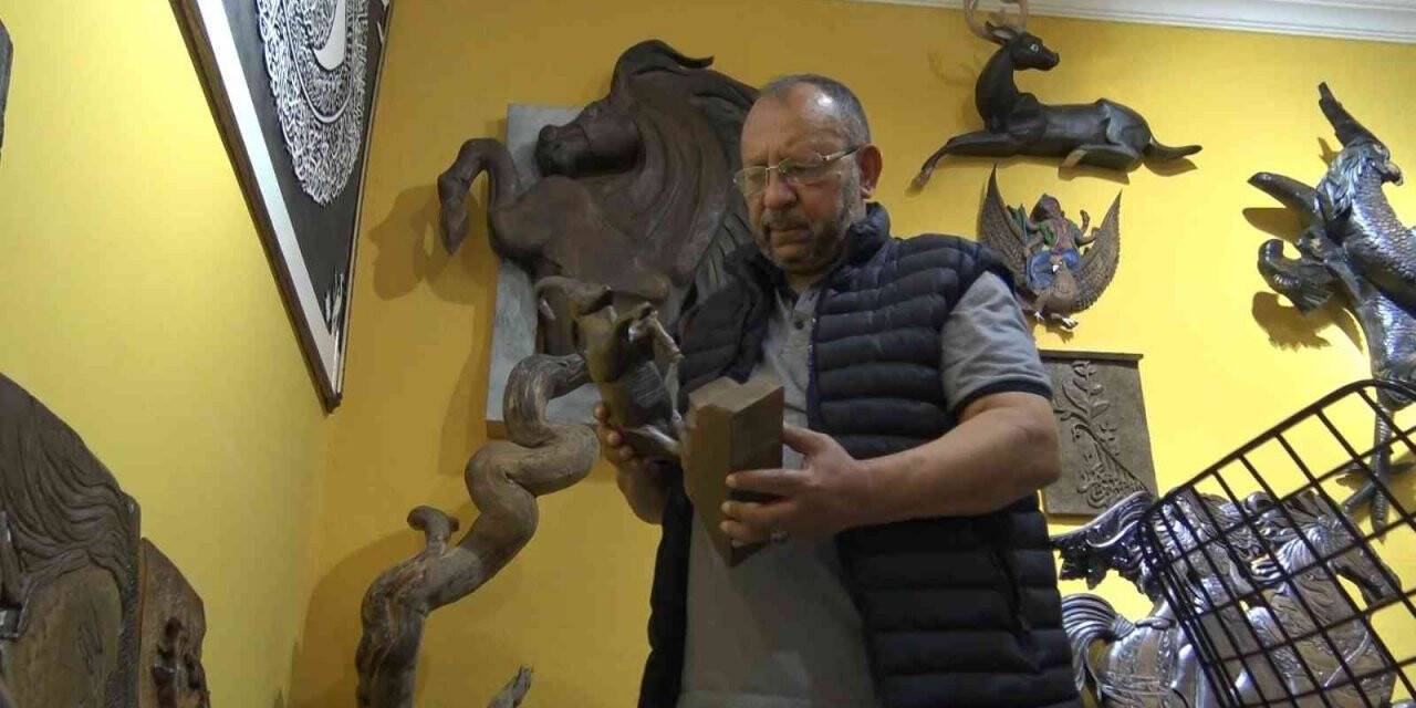 90 parça ahşap oyma koleksiyonunu satışa çıkardı