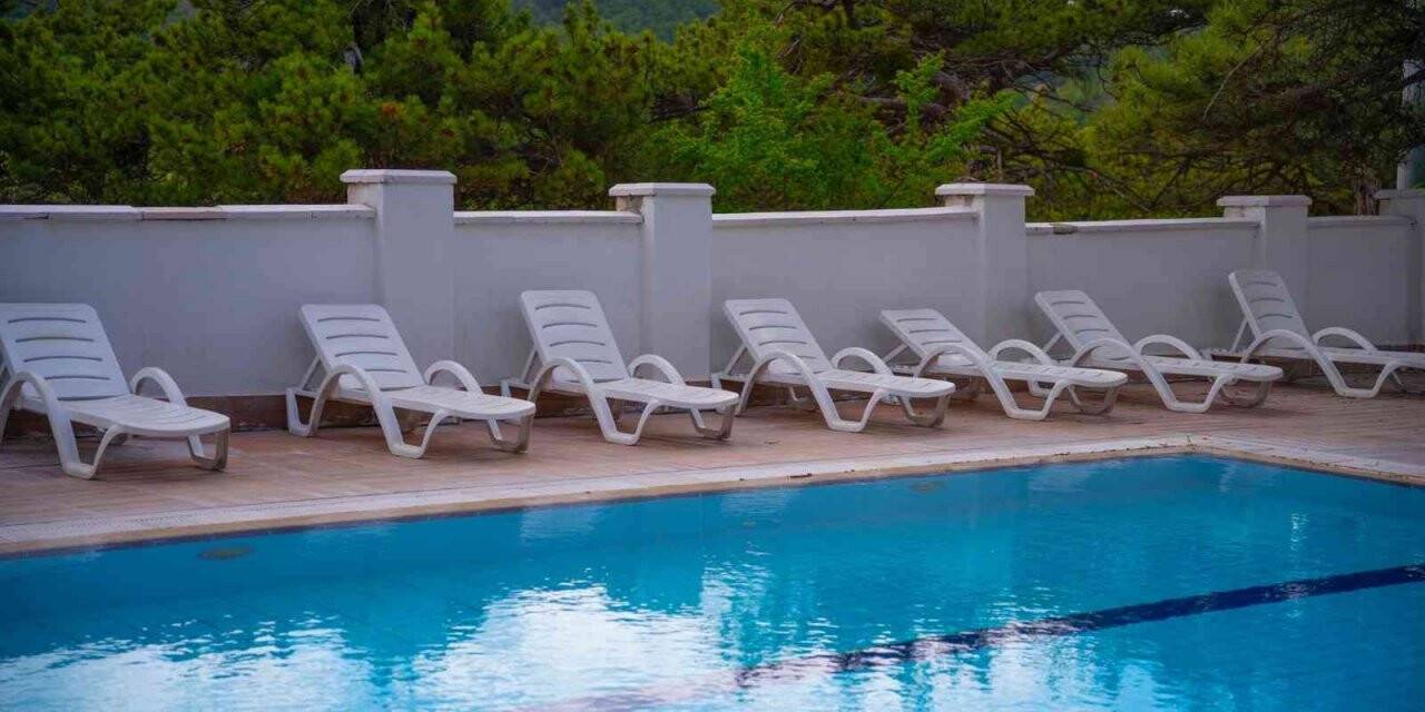 Harlek Termal Otel’de açık havuz ve aupa park hizmete açıldı