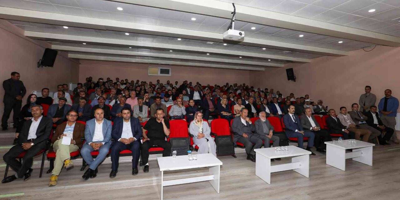 ’Feqîyê Teyran ve Mirası’ sempozyumu Bahçesaray gezisiyle son buldu