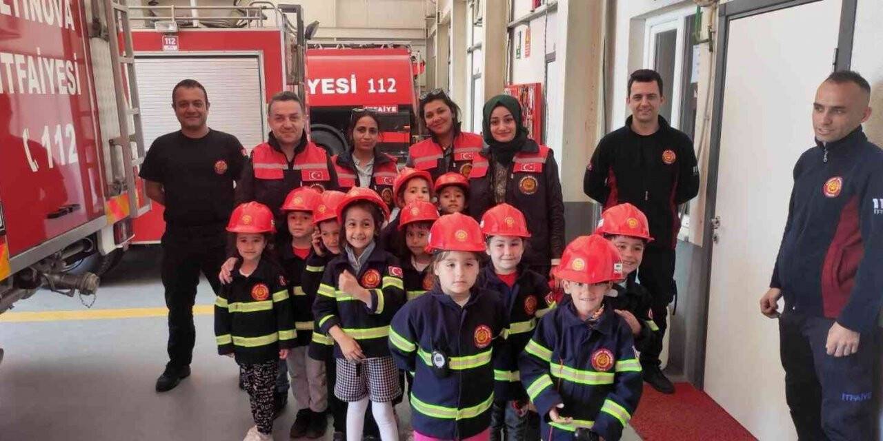 Minik itfaiyeciler, eğlenerek öğreniyor