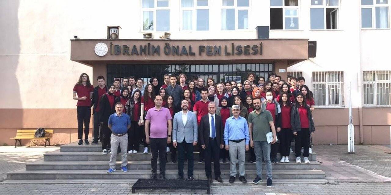 Mustafakemalpaşa Belediyesinden YGS’ye hazırlanan öğrencilere destek