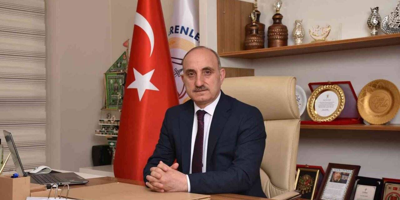 Erenler’de cadde ve yollarda çalışmalar devam ediyor