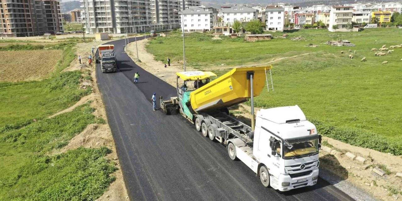 Aydın Büyükşehir Belediyesi, il genelinde yolları yeniliyor