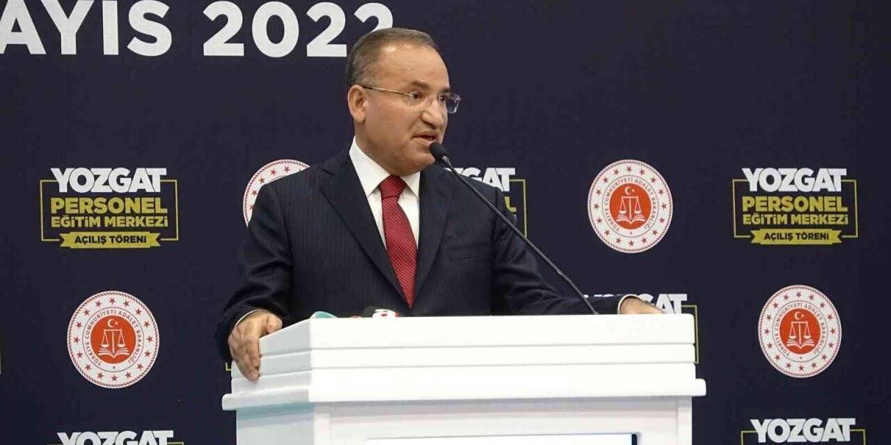 Bakan Bozdağ: “Hakim ve savcılarımız kimsenin şamar oğlanı değildir”