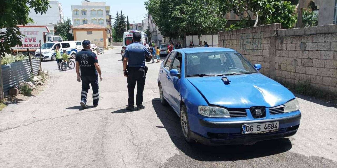 Motosiklet ile otomobil çarpıştı: 1 yaralı