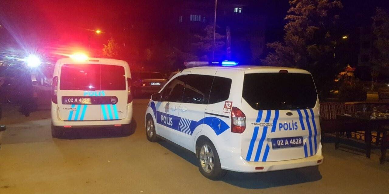 Havaya açılan ateş ekipleri harekete geçirdi