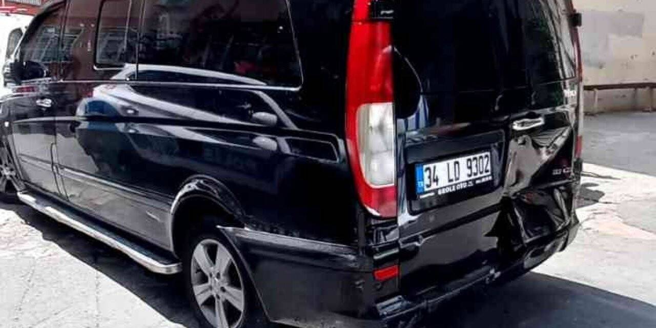 Torununu kayan minibüsün altında kalmaktan kurtaran dede öldü