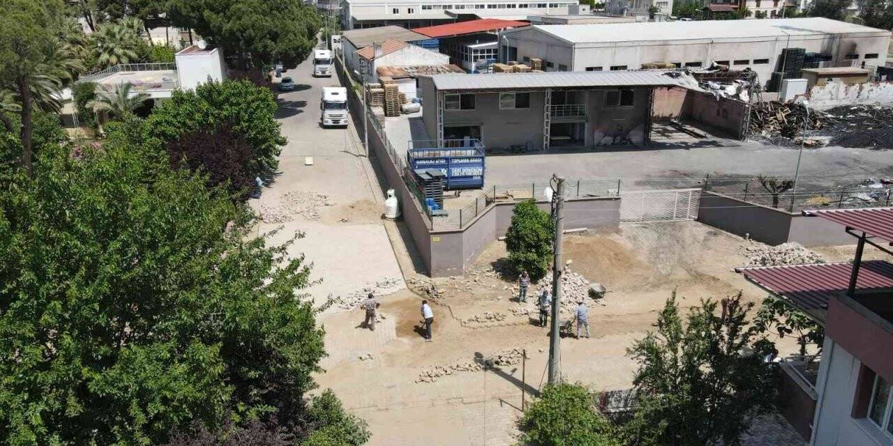 İsabeyli’de yangından etkilenen yollar yenilendi