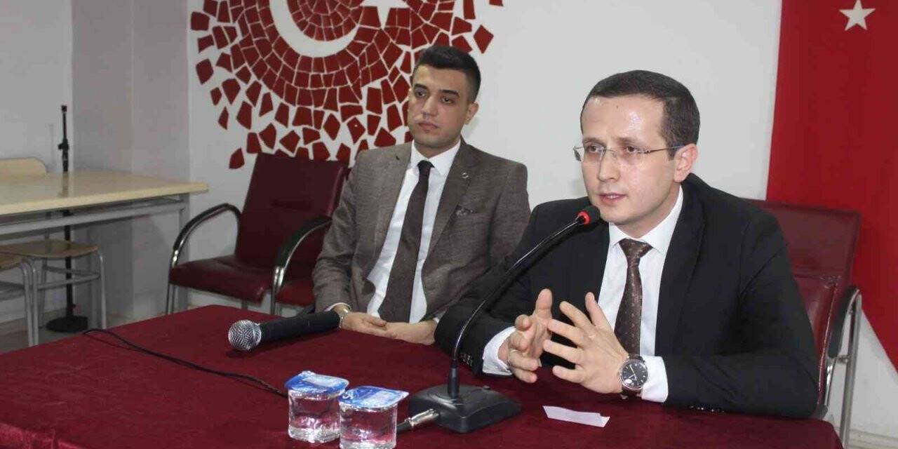 Başsavcı Durmaz kariyer günlerinde öğrencilerle buluştu