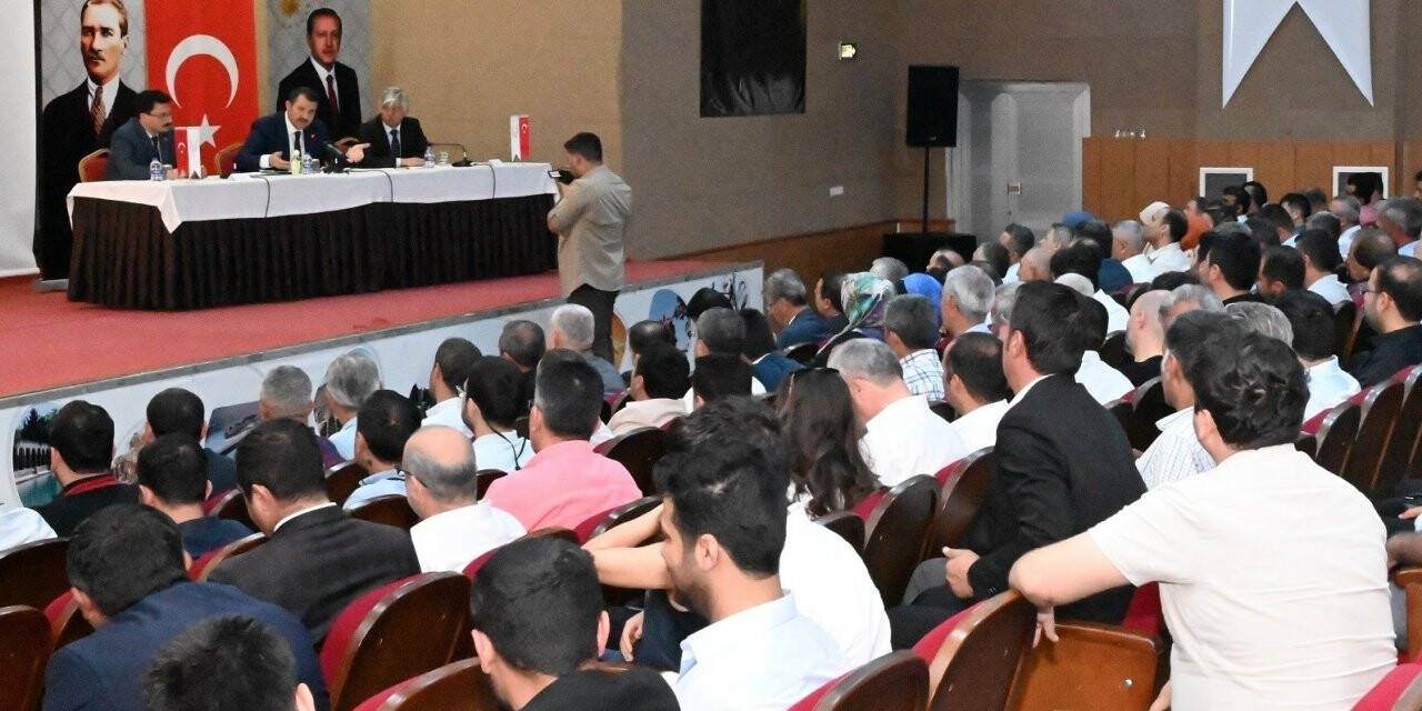 Geniş katılımlı ilk toplantısını eğitimcilerle gerçekleştirdi