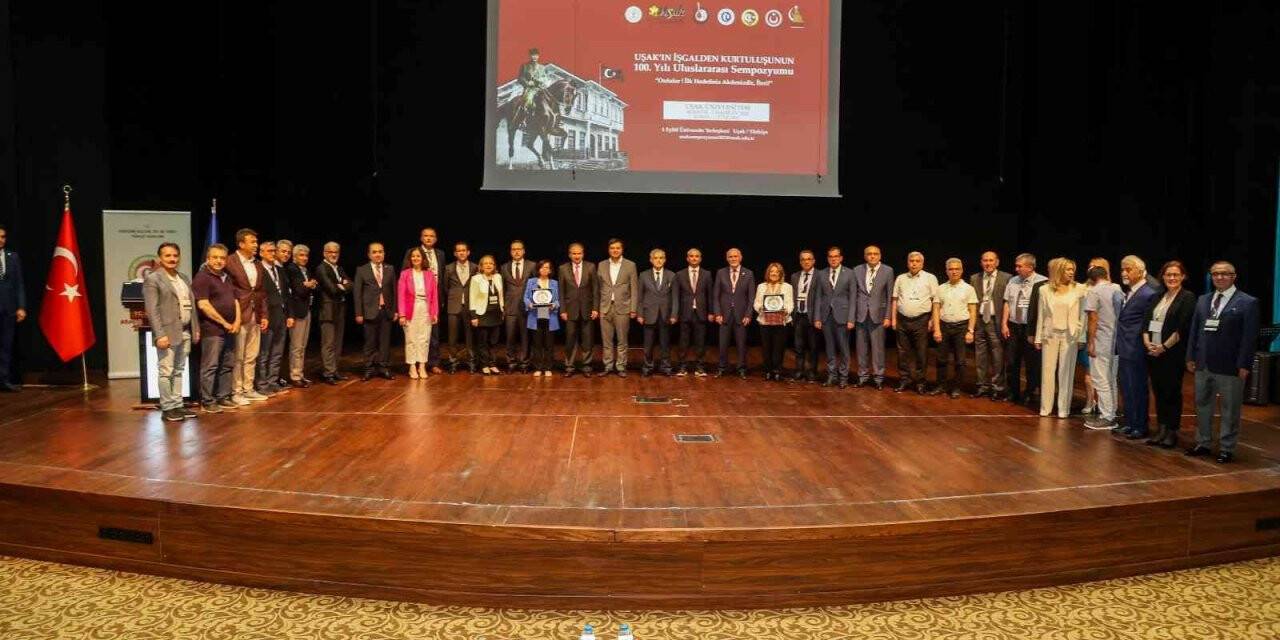 Uşak’ın Düşman İşgalinden Kurtuluşunun 100. Yılı Uluslararası Sempozyumu başladı