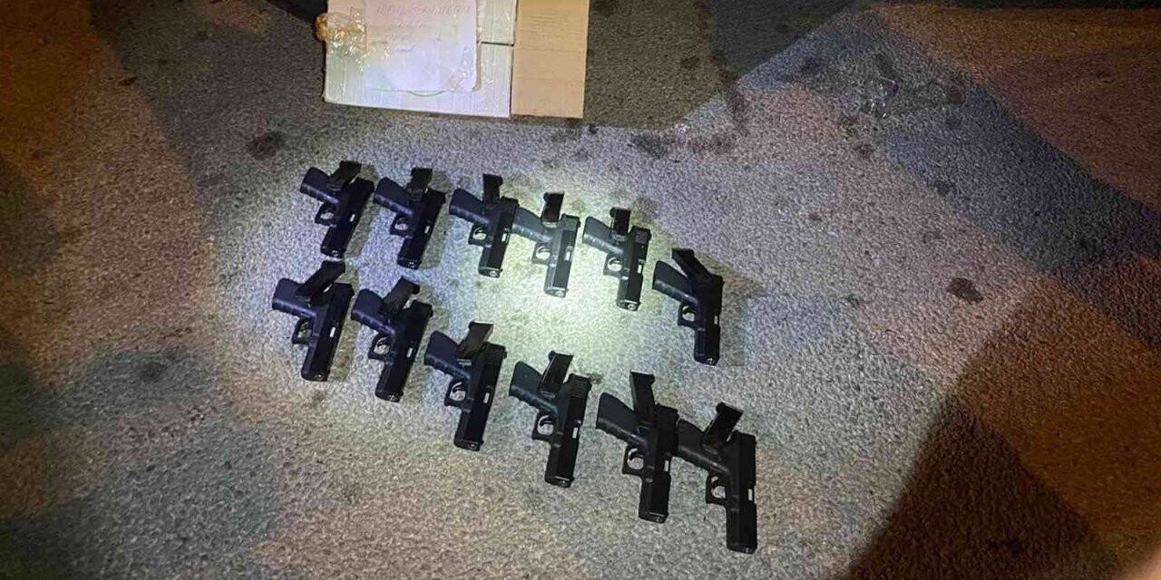 Yolcu otobüsünde 12 ruhsatsız tabanca ele geçirildi