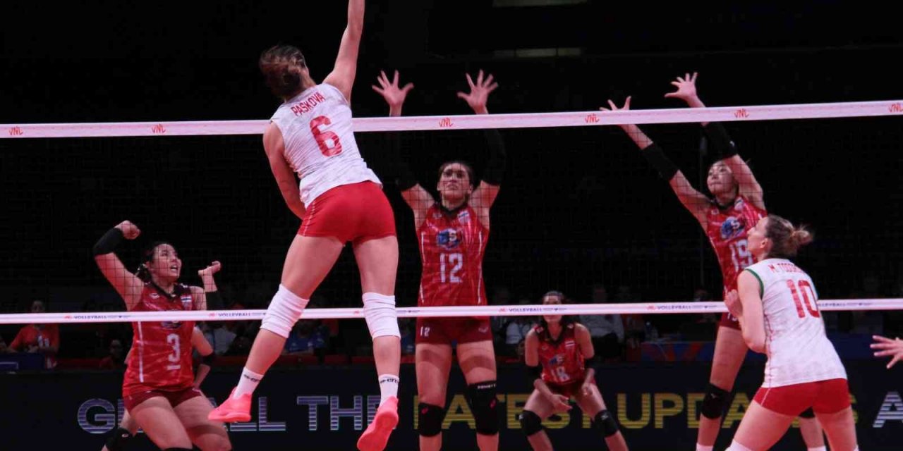 FIVB Milletler Ligi: Tayland: 3 - Bulgaristan: 0