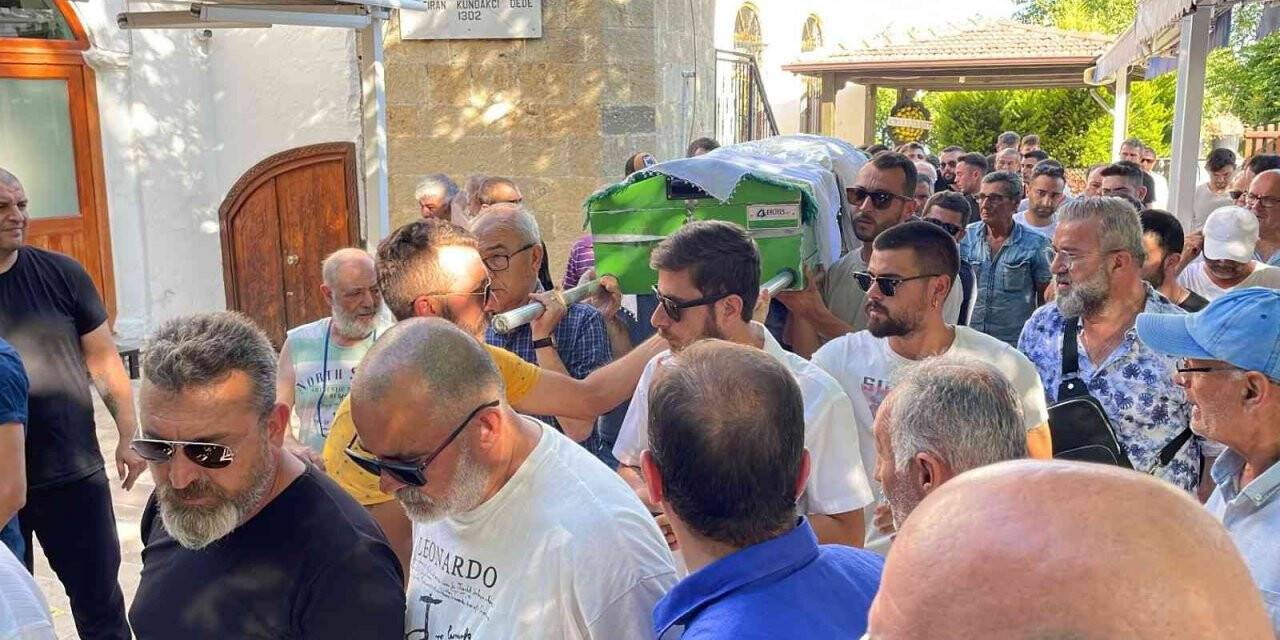 Kazada hayatını kaybeden Sude Ürer gözyaşları ile son yolculuğuna uğurlandı