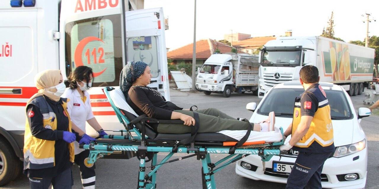 Otomobille çarpışan elektrikli bisiklet sürücüsü yaralandı