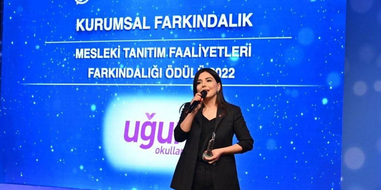 Uğur Okullarına iç denetimde “Kurumsal Farkındalık Ödülü”