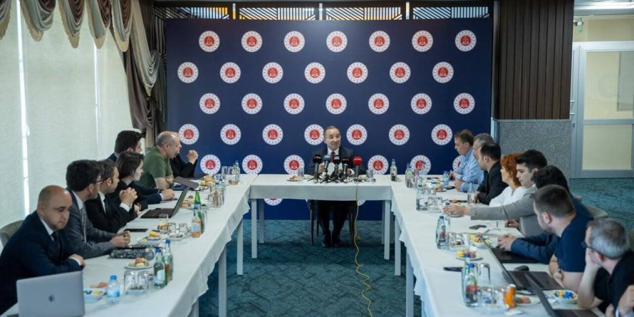 Bakan Bozdağ: “Fahiş kira artışlarını oran üzerinden belirleyeceğiz”