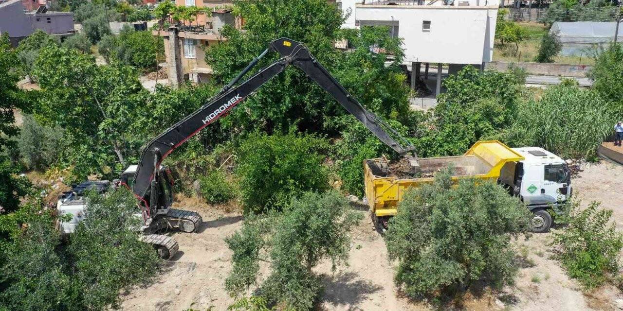 Adana’da derelerde ıslah çalışması
