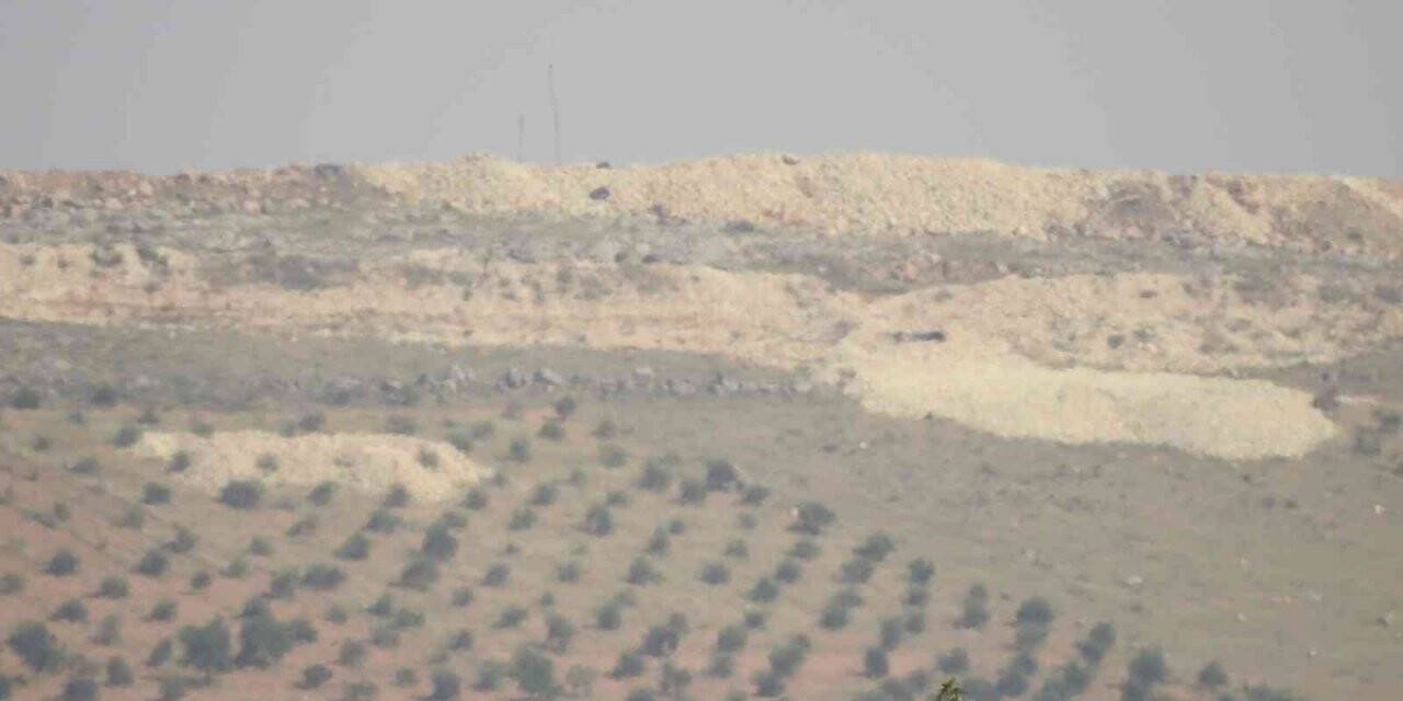 Suriye’de, YPG/PKK’lı teröristlerin cirit attığı mevziler boş kaldı