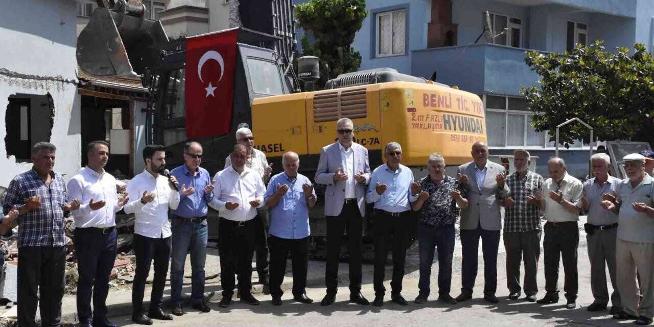 Karacabey Bayramdere Yeniköy Merkez Cami’nde dönüşüm başladı