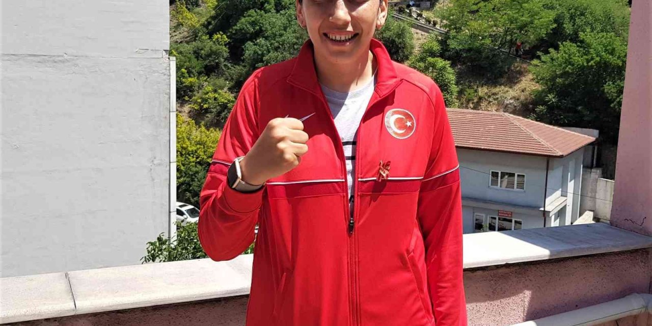 Milli boksör Elif Güneri üçüncü kez Avrupa Şampiyonu olmayı hedefliyor