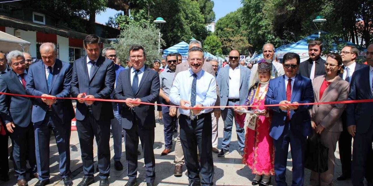 Hayat Boyu Öğrenme Şenliği törenle başladı