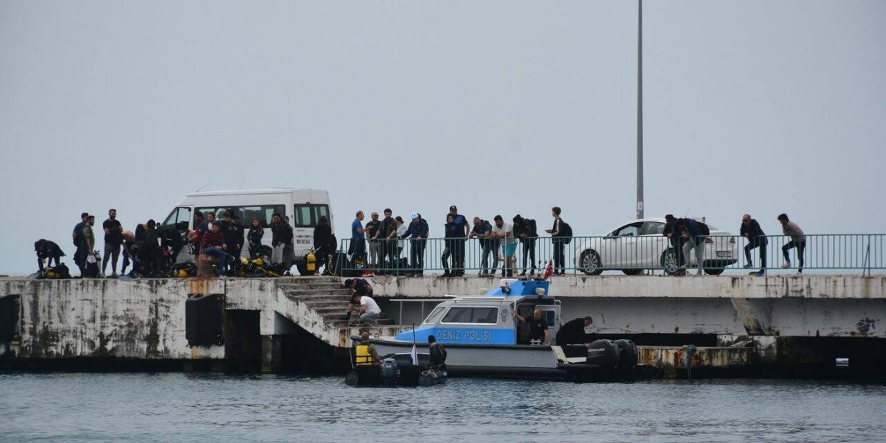 Sinop’ta denizden “çöplük” çıktı