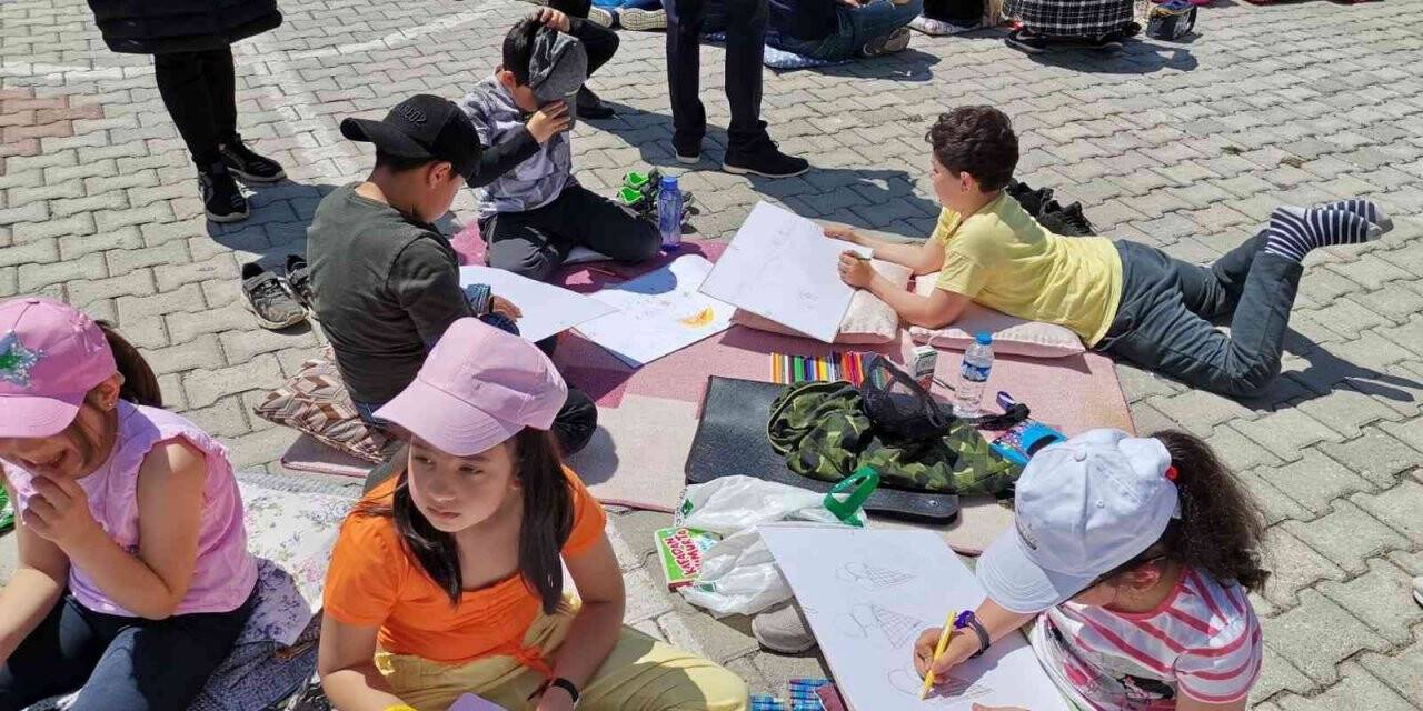23 Şubat İlkokulda resim şenliği