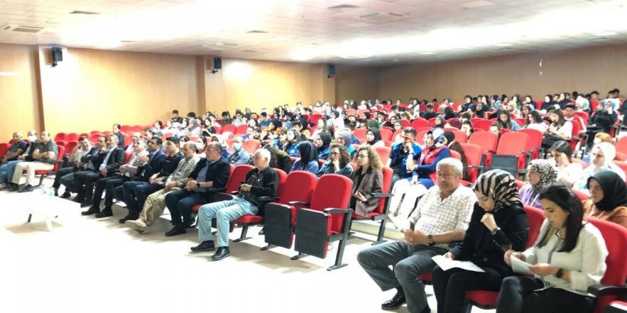 “Gıda Kaynaklı Tehlikelere Dikkat” konferansı düzenlendi