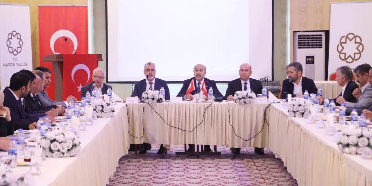 Sosyal Politikalarda 7 Bölge 7 Yıl projesi çerçevesinde Mardin’de toplantı gerçekleştirildi