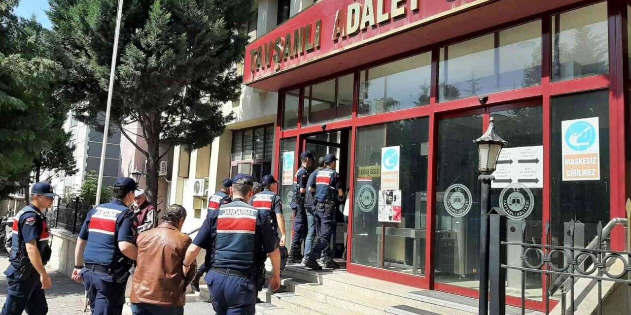 Kütahya merkezli 3 ilde yapılan FETÖ operasyonunda 9 şüpheli yakalandı