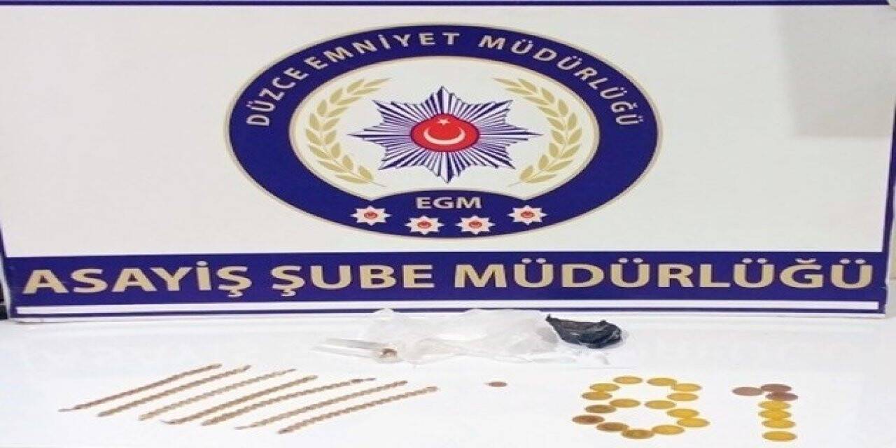 Gaspçıların aracından sahte altınlar çıktı