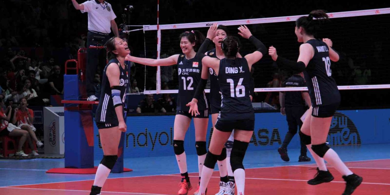 FIVB Milletler Ligi: Çin: 3 - Hollanda: 1