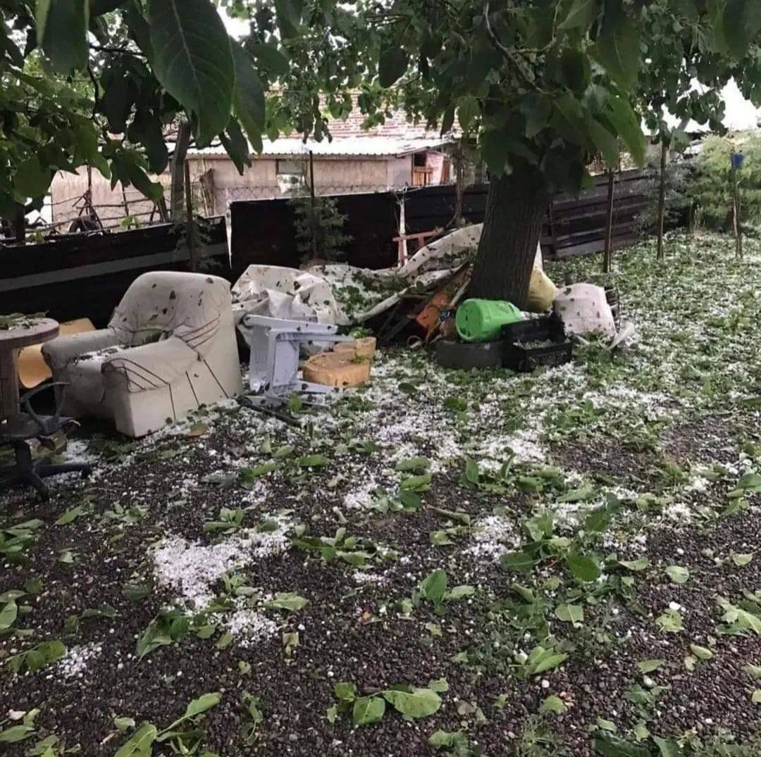 Ankara’nın bazı bölgelerinde dolu etkili oldu