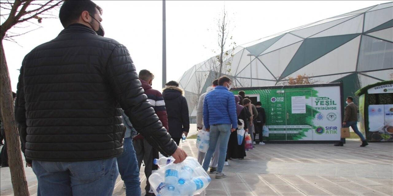 "Yeşil Tribün" ile 23 bin 215 şişe geri dönüşüme kazandırıldı