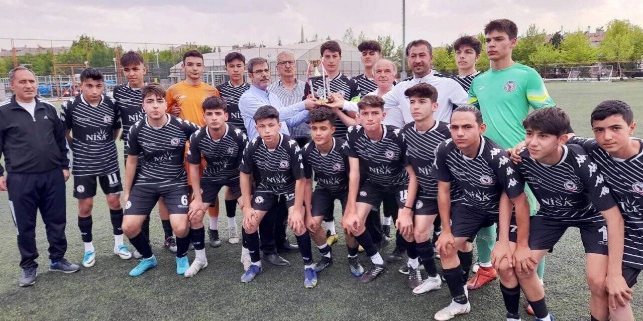 Meram Kara Kartallar U16  Mersin’de mücadele edecek
