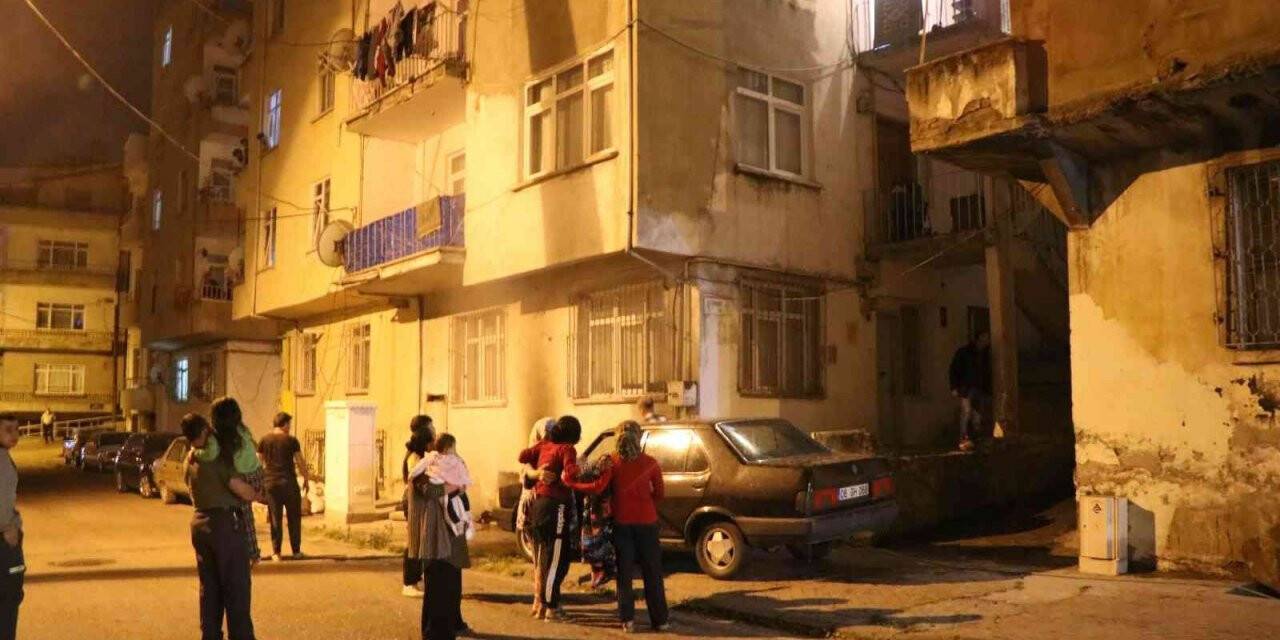 Bodrum katta çıkan yangında 1’i hamile 2 kişi zehirlendi