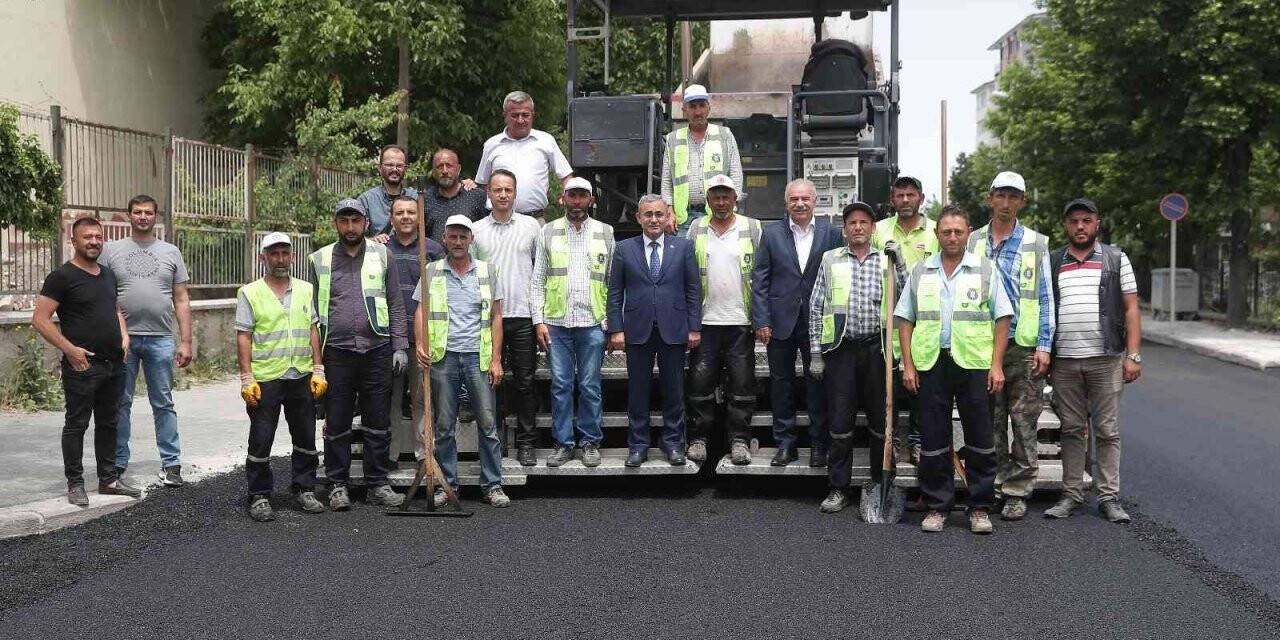 Bir günde bin 170 ton asfalt