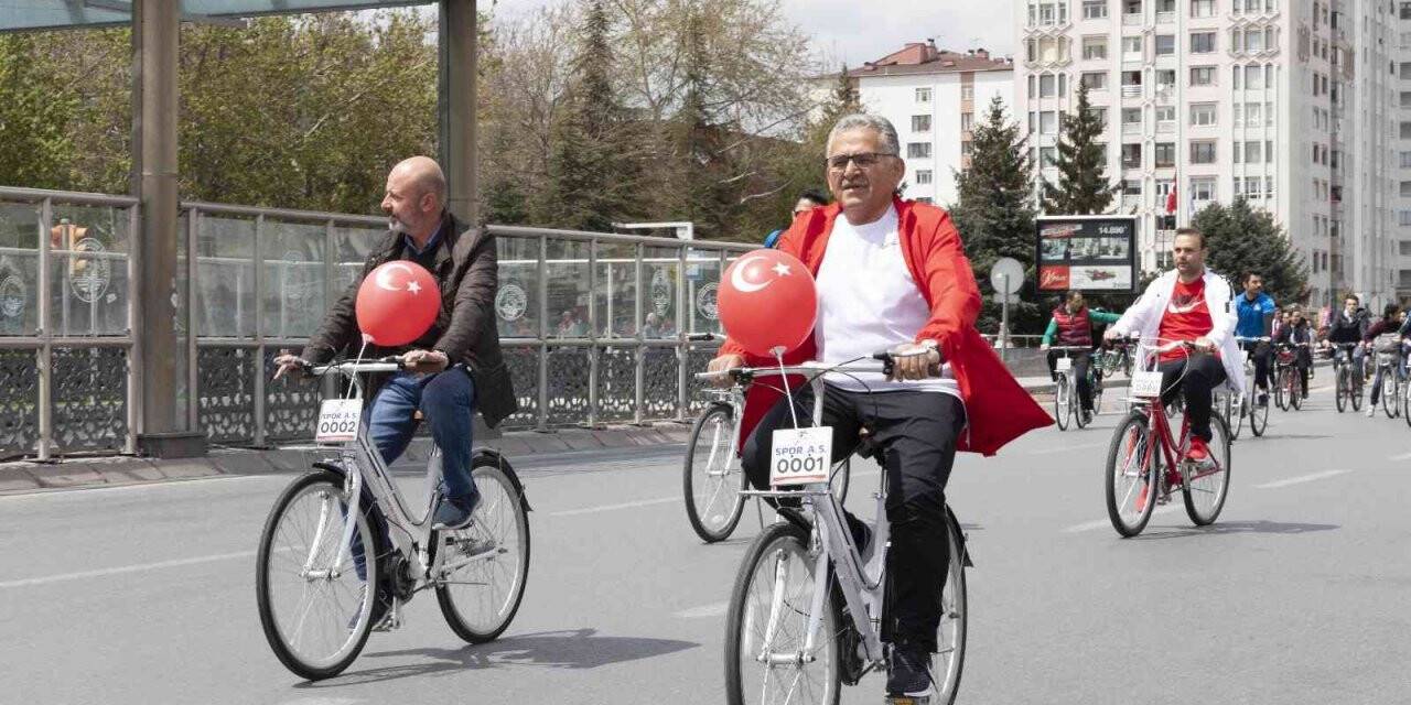 Kayseri Büyükşehir, bisiklet kullanımı teşvikinde Türkiye’ye örnek oluyor