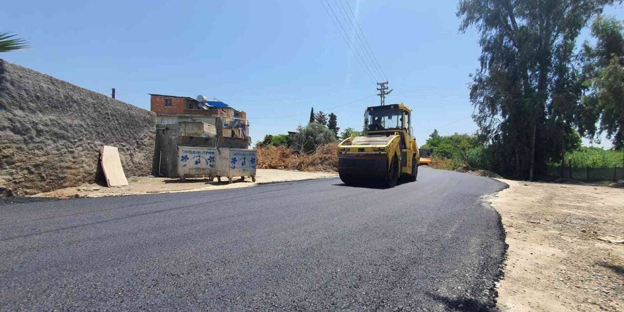 Mersin’de asfaltlama çalışmaları sürüyor