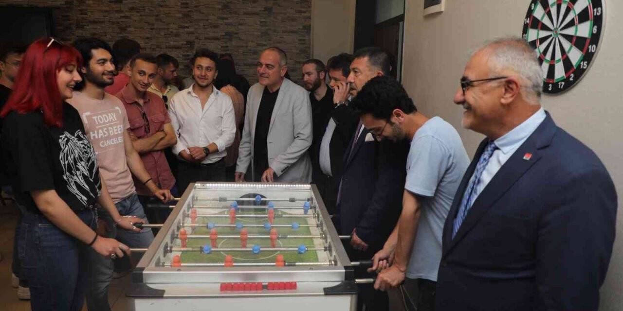 Öğrenci merkezi gün sayıyor