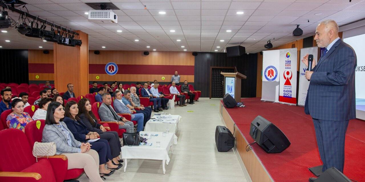 Hakkari Üniversitesinde ‘Teknokent’ tanıtımı