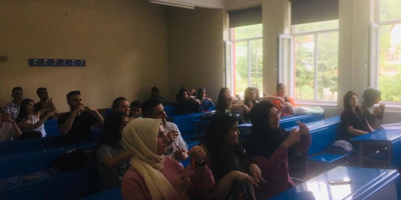 Türk işaret dili eğitimini tamamladılar