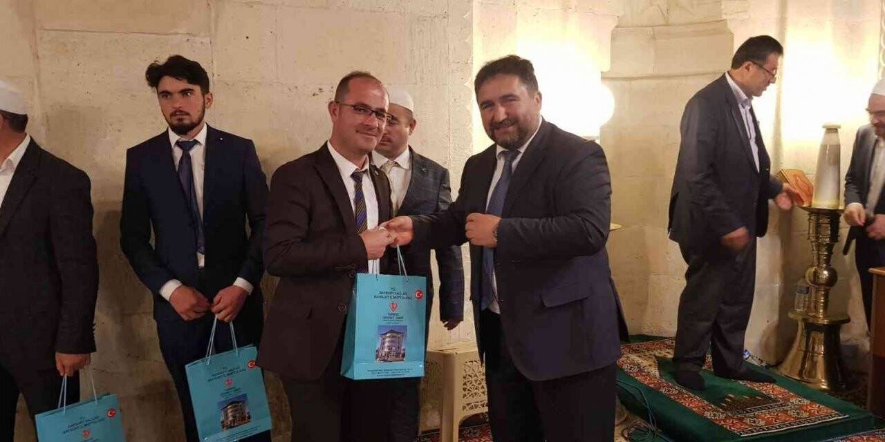 Bölge hafızlık yarışması birincisi Bayburt’tan