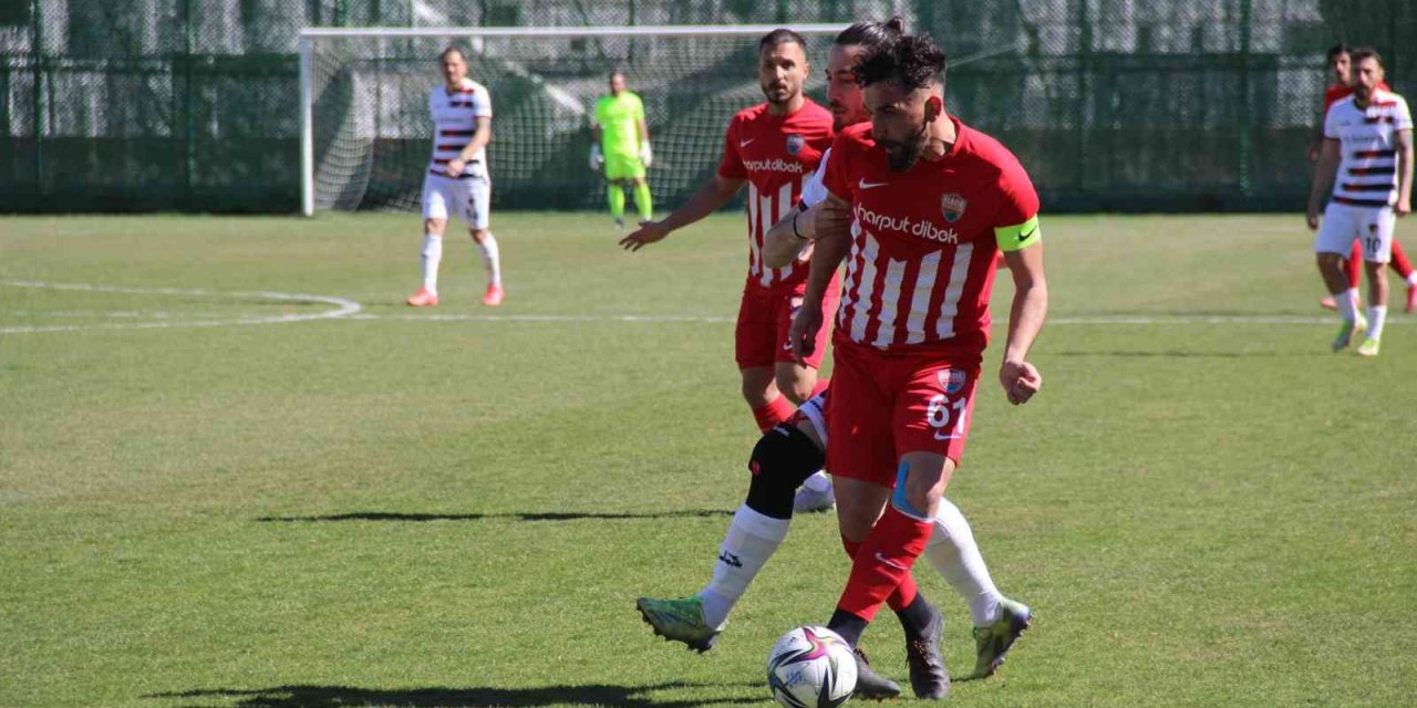 Elazığ Karakoçan FK’da iki ayrılık