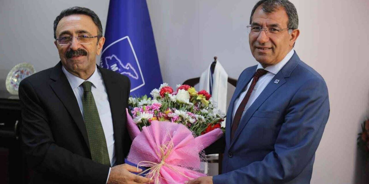 Van SMMMO’da görev teslimi